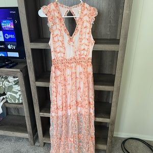 Altrd state size small mid-split dress.